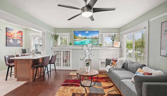 Mins to Belmont Shore - Firepit - Game Room - BBQ - Free Parking - MAJOR INTERNATIONAL SPORTING EVENT 2026!