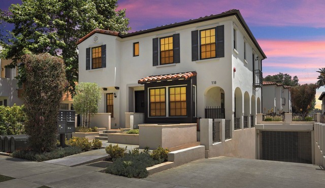 Modern Luxury Pasadena Townhome Prime Location