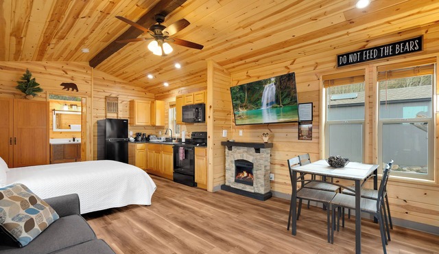Mt Lemmon Hotel Summerhaven Pet Friendly Cabin 15