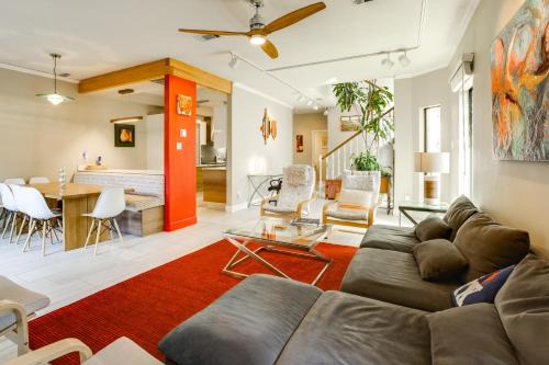Near NRG! Cozy + Private Houston Home w/Garden