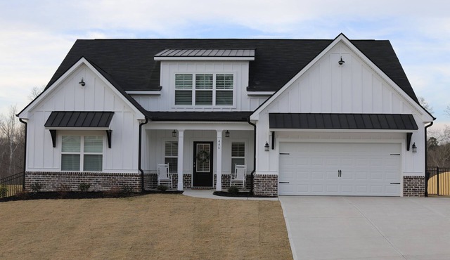 New Home 7.5 Miles from TournamentnBest Location in Area for First Week of April