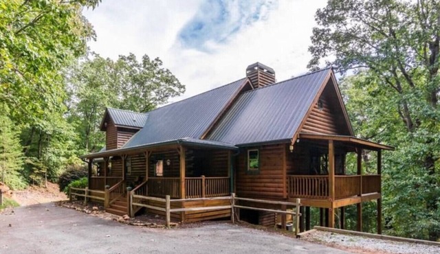 New listing! Poppy’s Great Escape
