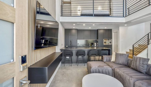 O'Four Lofts North, Unit D
