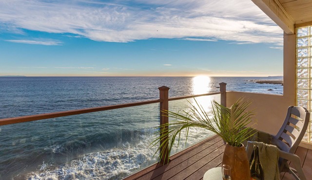 Oceanfront Malibu Retreat