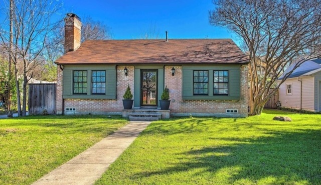 Perfect Craftsman House | Uptown Dallas | Love Field Airport Nearby