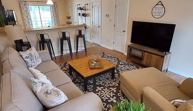 Pet Friendly 2 Bed Townhome in Carolina Forrest