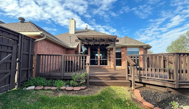 Private Garden Retreat in Frisco TX - 3 bedroom and 2 full baths