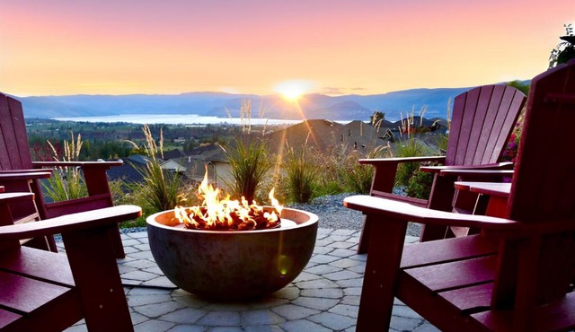 Private Suite, Panoramic Views, Hot Tub, Wineries
