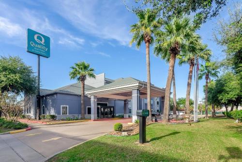 Quality Suites Houston NW Cy-Fair