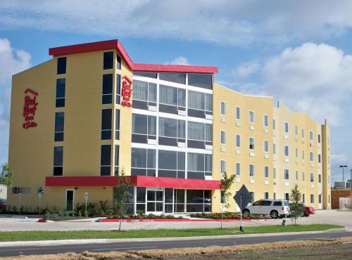 Red Roof Inn & Suites Beaumont