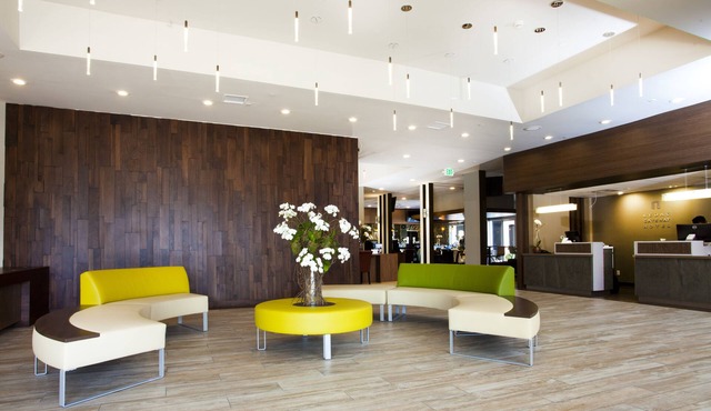 Redac Gateway Hotel In Torrance