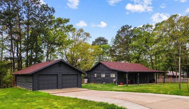 Reel Paradise - Water View and Seasonal Access home in Rayburn Country