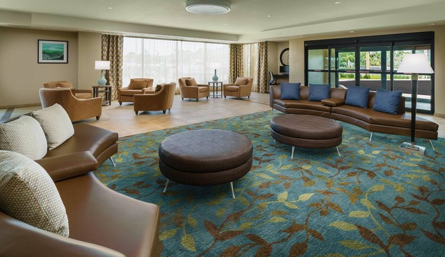 Refined 1BR King Suite | Full Kitchen & Pool | 2.4 mi to Disney Springs
