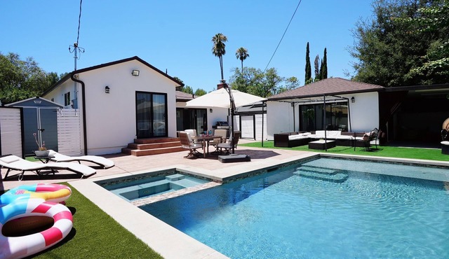 Relaxing 3BR Vacation Getaway w Pool & Jacuzzi