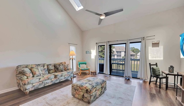 Relaxing Place to Stay, 2BR, Golf Colony with Pool
