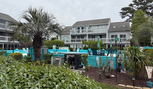 Relaxing Pool Views, Golf Colony A-1