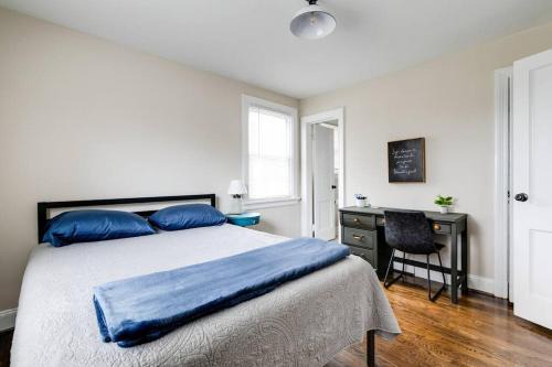 RVA Cottage Cozy & Spacious Near Downtown