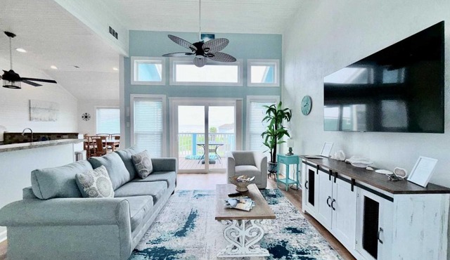 Sandy Beach Retreat and Gulf View