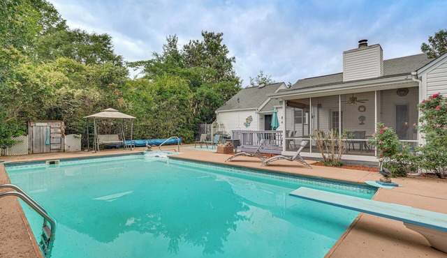 Screened Porch, Private Pool! Family Home in Aiken
