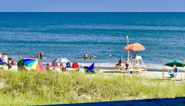 Shore Drive Escape! Oceanfront View! Steps to Beach, Heated Pool & Apache Pier!