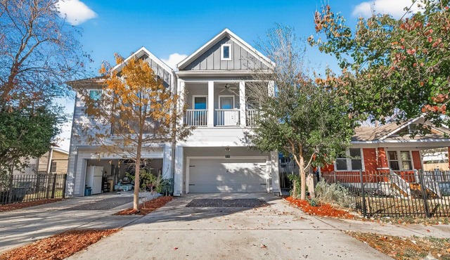 Spacious 5-bedroom house in the Heart of Houston