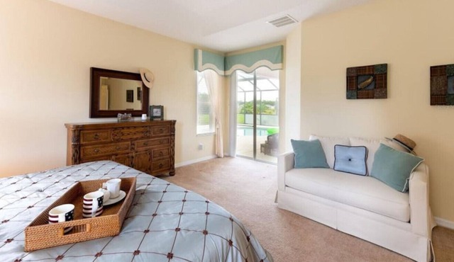 Spacious 5 BR Pool Home near Disney/w/ WI-FI -BBQ