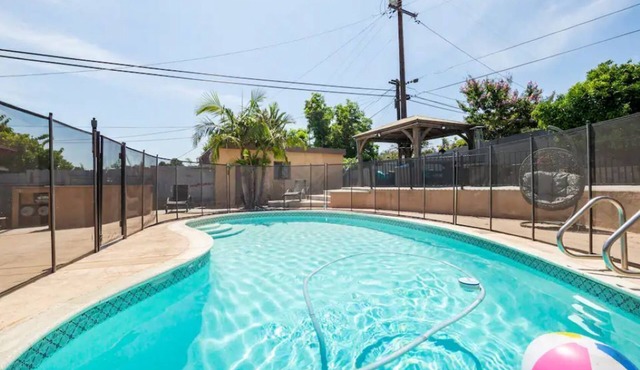Spring valley pool housen