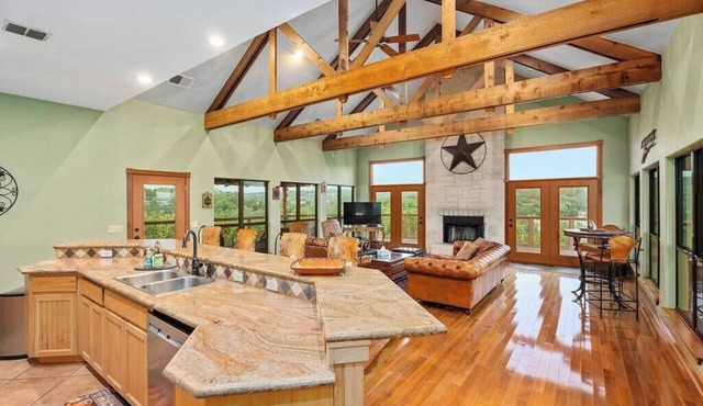 Star House | Private Views Hill Country Comfort
