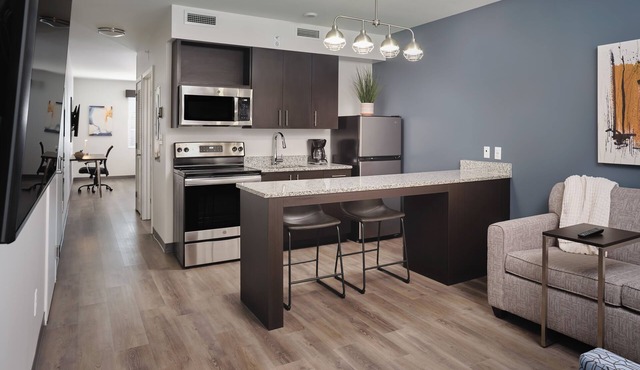 stayAPT Suites Charlotte North
