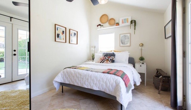 Sunny + Cozy Garden Studio in Trendy Culver City