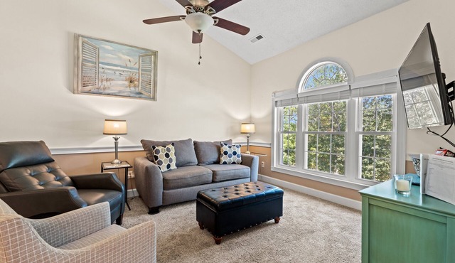 Sunny Riverwalk Escape | 1BR Condo on the Waterway & Golf Course