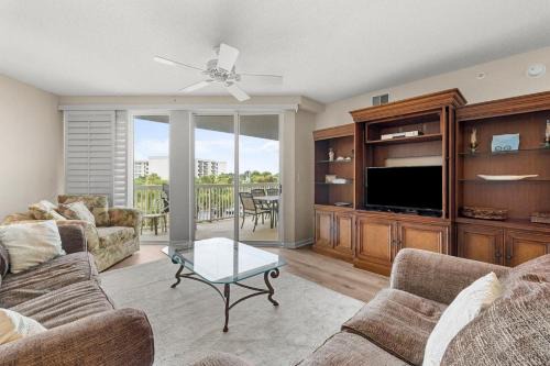 Sunset Paradise 3BR Unforgettable Beach Memories