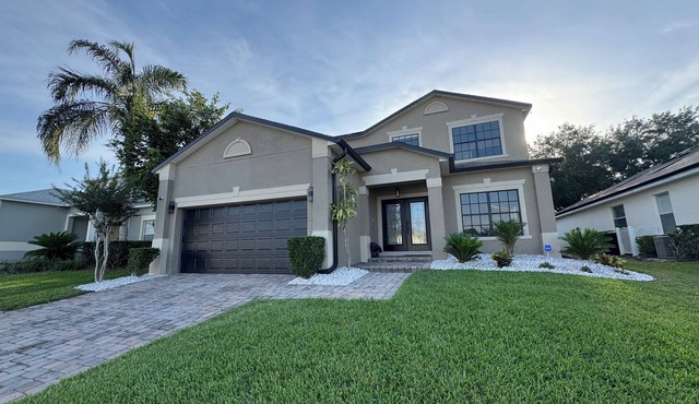 Sunshine Villa Luxury 5bd villa with pool & spa