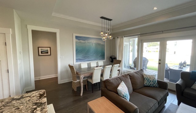 Sweet Qualicum Escape