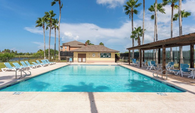The 19th Hole -Golf Community -Pool - Near SPI