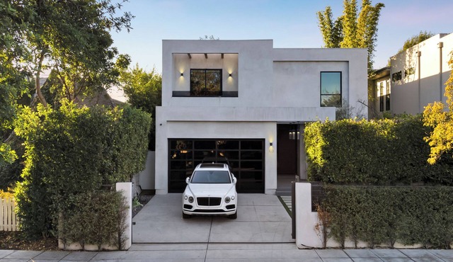 The Beverly Hills Modern Villa