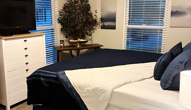 The Hideaway: Perfect Place for a Nice Getaway with lots of Fun and Relaxation!