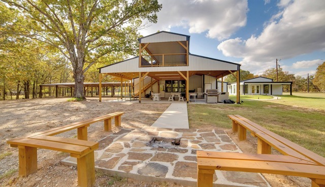 The HQ’ Lake Fork Home w/Shared Dock!