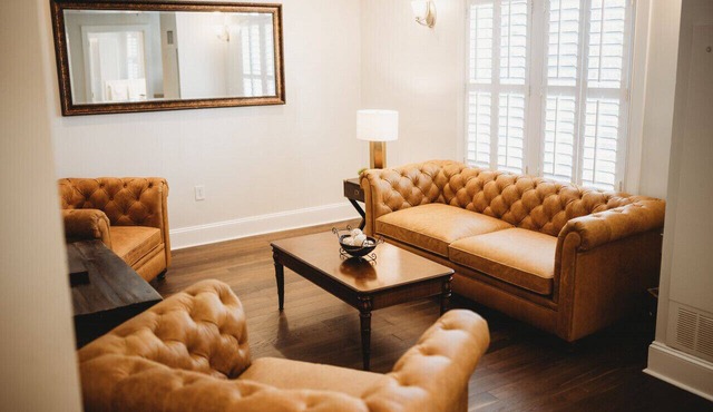 The Jefferson Inn Downtown Southern Pines Premium King Suite