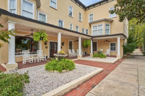 The Jefferson Inn Downtown Southern Pines
