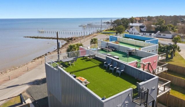 Upscale Waterfront Home | Hot Tub |Rooftop Balcony