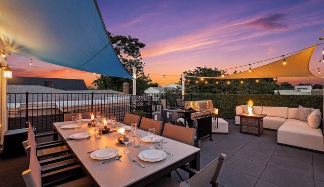 Urban Richmond Retreat w/Rooftop, Hot Tub & Sauna
