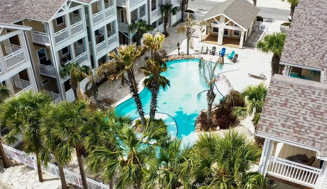 Vacay at the Beach-Spacious Remodeled Townhome