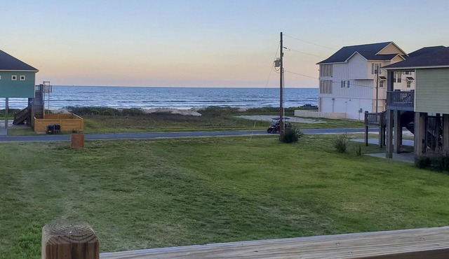 Walk to Sand! Home w/Wide-Open Ocean Views + Bar