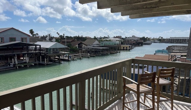 Waterfront 2BR Condo w/Private Deck & Hot Tub Near South Padre