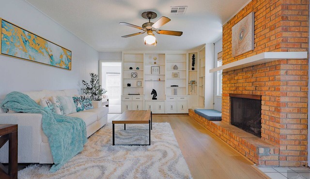 WORLD CUP stay - 5BR Home - King suit - Fire pit