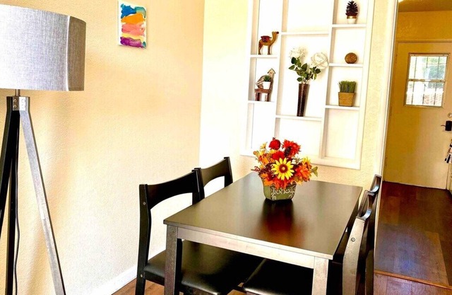 #3, Spacious Freshly Remodeled - 2BR - 5mins to DT