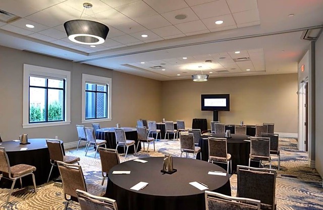 3-Star Hotel ∙ Courtyard by Marriott Columbus OSU