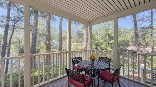 7655 Huntington Villas
