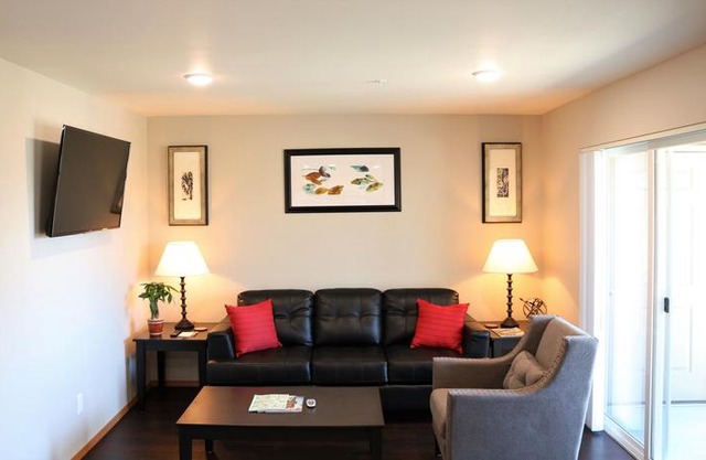 Autumn Leaf Furnished 